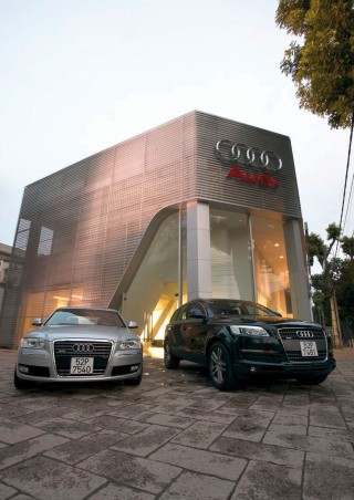 AUDI AG staerkt Engagement in Suedostasien/Exklusiver Importeur eroeffnet ersten Audi Handelsplatz in Vietnam im Bild: Showroom in Ho Chi Minh City