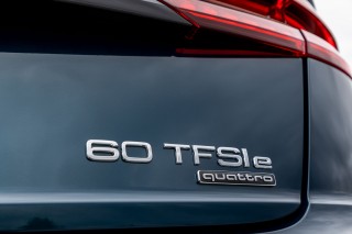 Audi Q8 60 TFSIe_003