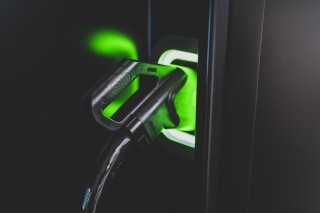 World first: start of the Audi charging hub as an urban quick-ch