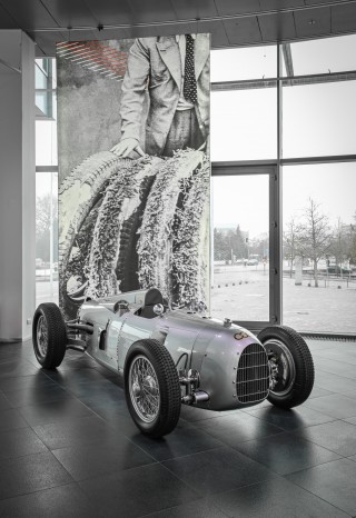 Pure performance at the Audi museum mobile: New âLegends of Gr