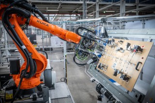 Audi scales up deployment of artificial intelligence in producti