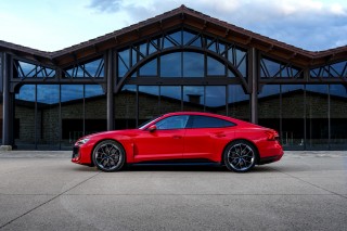 Audi RS e-tron GT_12