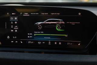 Audi Q6 e-tron quattro_25