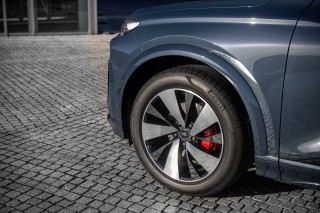 Audi Q6 e-tron quattro_8