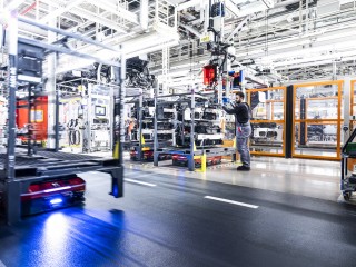 Driverless transport vehicles in the assembly hall