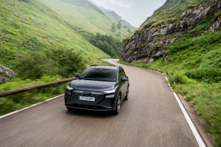 Audi Q4 SUV e-tron_19