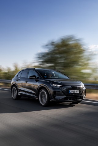 Audi Q4 SUV e-tron_2