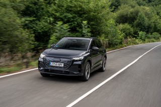 Audi Q4 SUV e-tron_24