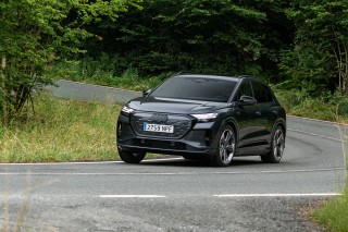 Audi Q4 SUV e-tron_26