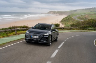 Audi Q4 SUV e-tron_6
