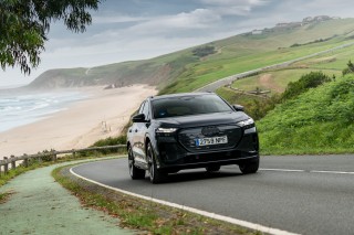 Audi Q4 SUV e-tron_7