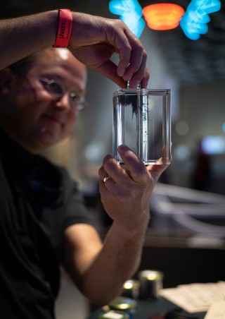 Urban filter: Filtering out microplastics where they arise