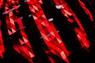 Primicia mundial en el Audi Q9: panel OLED digital de diseño curvo